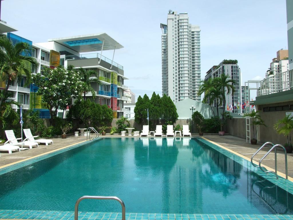 Ratchada City Hotel Bangkok Exterior photo